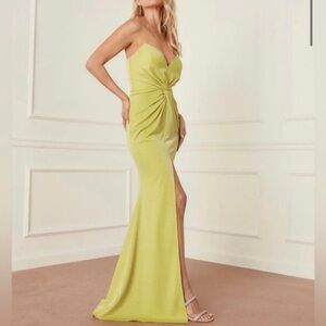 Maniju Lime Strapless V Neck Dress